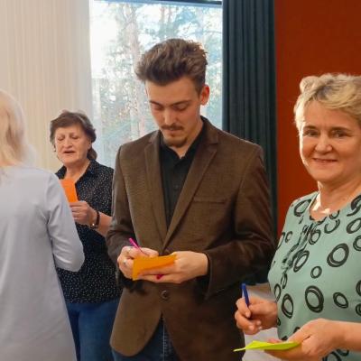 Mezreg Az Plos Den1 8